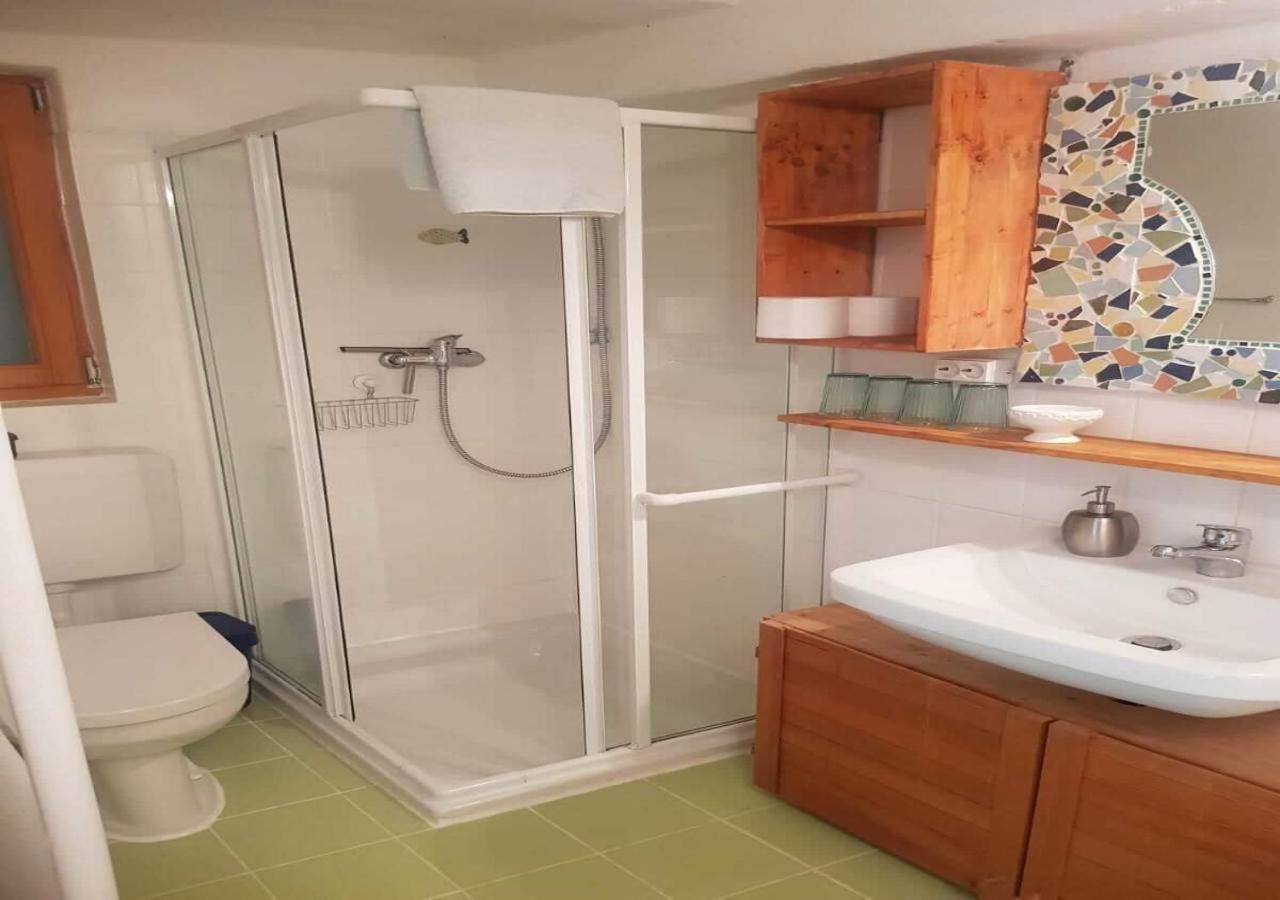 Aeltestes Haus In Quentel - Ferienwohnung 1 Mit Kleinem Garten Hessisch Lichtenau Luaran gambar