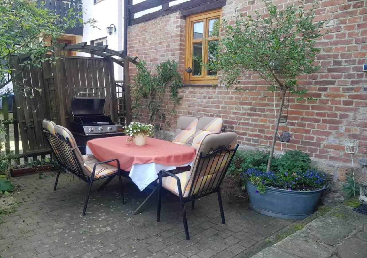Aeltestes Haus In Quentel - Ferienwohnung 1 Mit Kleinem Garten Hessisch Lichtenau Luaran gambar